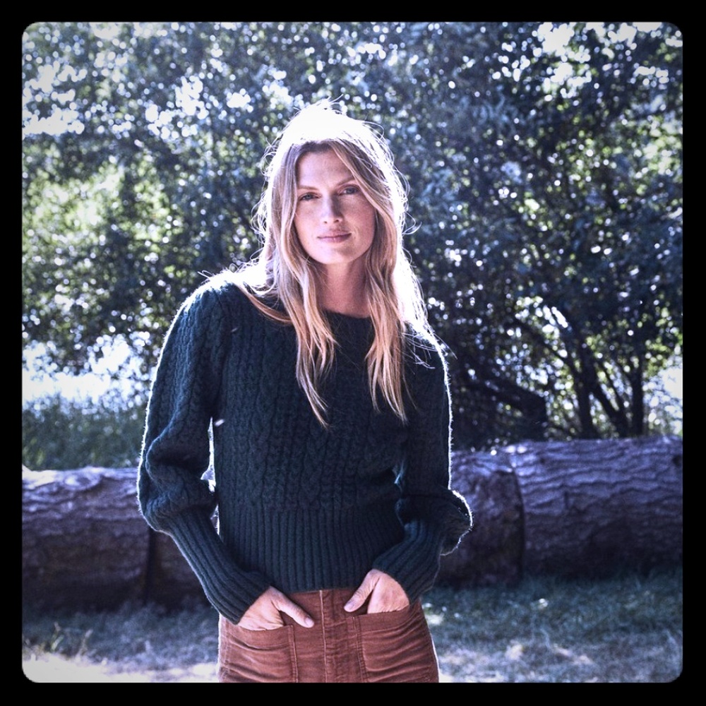 DÔEN Mulberry sweater size MEDIUM Forest Green